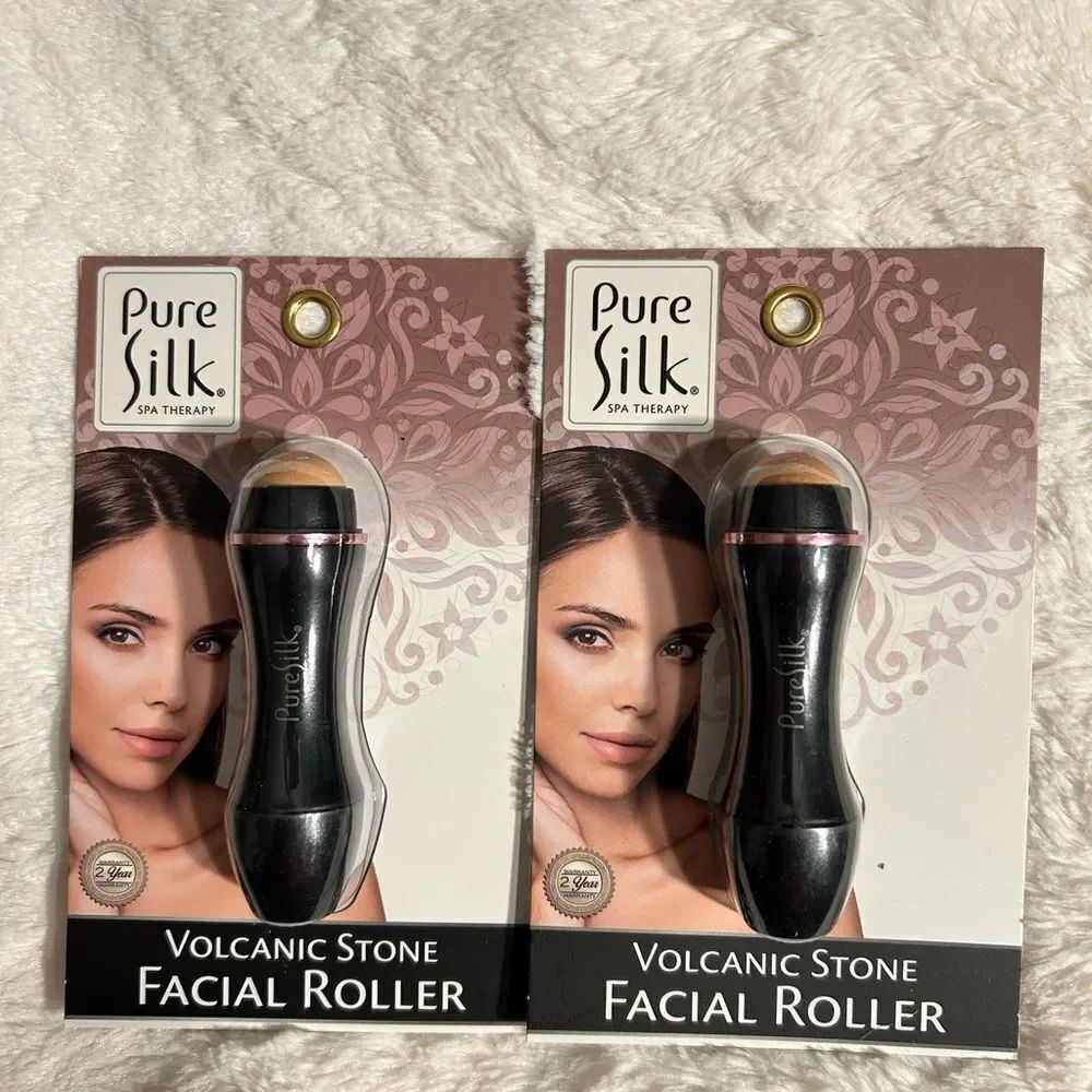 🛍️Spa Therapy Black Volcanic Stone Facial Roller Easy fits in purse 👛